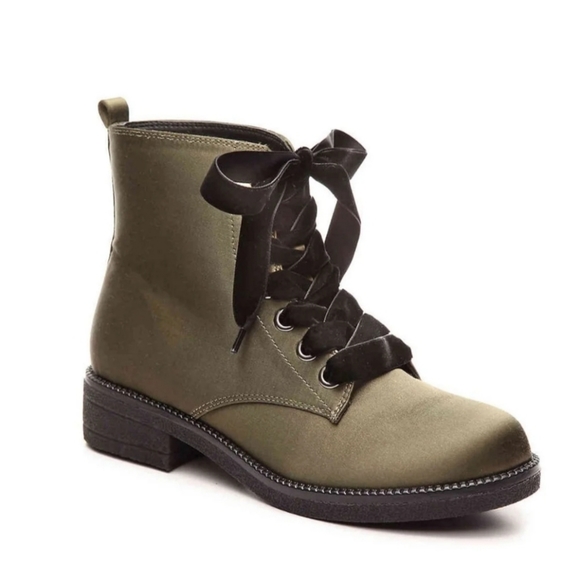 ankle high combat boots